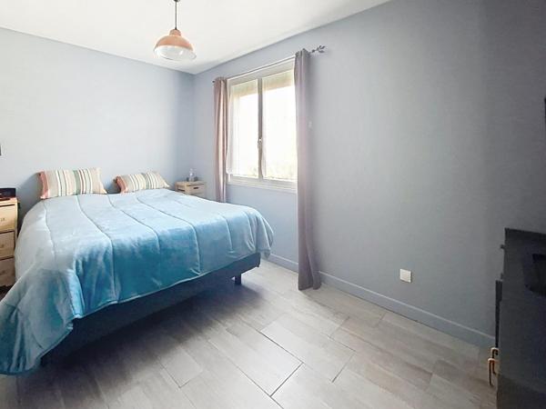 Maison familiale chaleureuse dans un cadre verdoyant