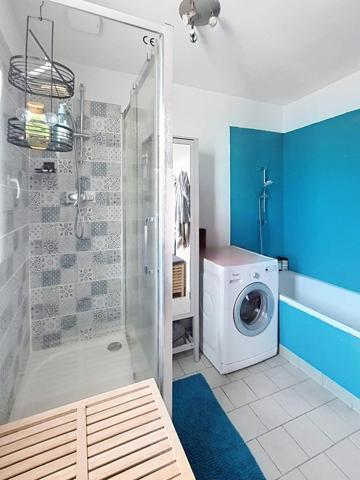 Maison familiale chaleureuse dans un cadre verdoyant