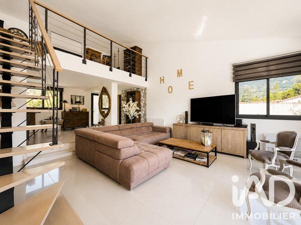 Maison à vendre 5 pièces 150 m² Peymeinade