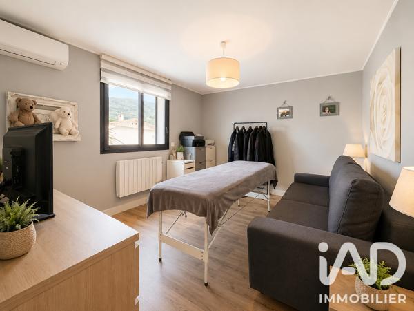 Maison à vendre 5 pièces 150 m² Peymeinade