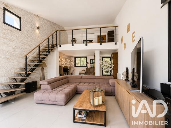 Maison à vendre 5 pièces 150 m² Peymeinade
