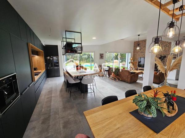 Magnifique traditionnelle refaîte à neuf