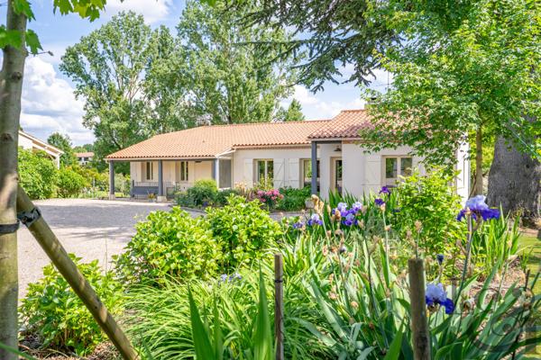 Maison bord de Lot, Sainte-Livrade-sur-Lot