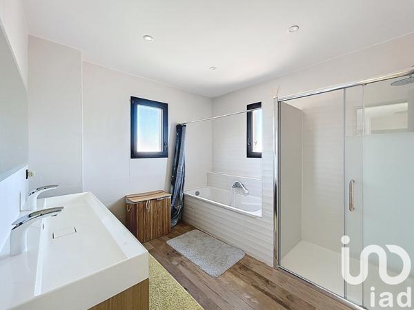 Maison à vendre 6 pièces 201 m² Alénya