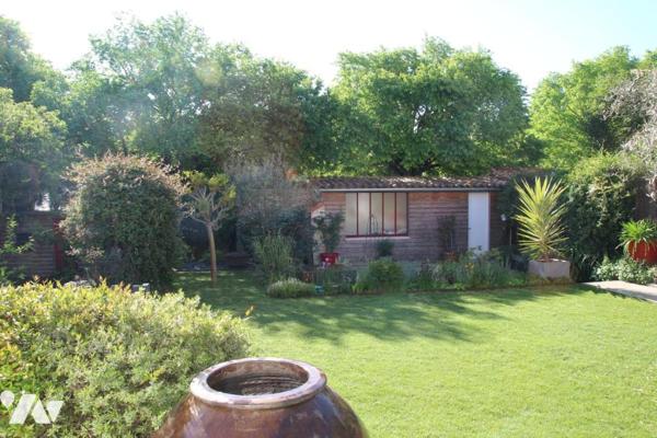NIORT CENTRE VILLE PLACE DE LA BRECHE, MAGNIFIQUE MAISON ANCIENNE DE 300M2 HABITABLE