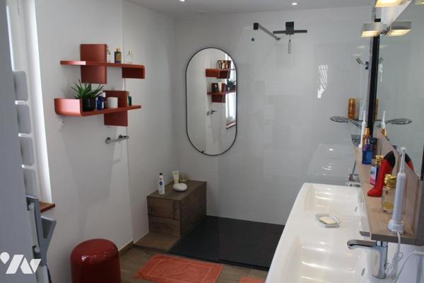 NIORT CENTRE VILLE PLACE DE LA BRECHE, MAGNIFIQUE MAISON ANCIENNE DE 300M2 HABITABLE