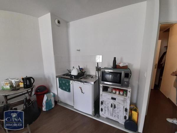 Location appartement Cholet (49300) 1 pièce 27.28m²