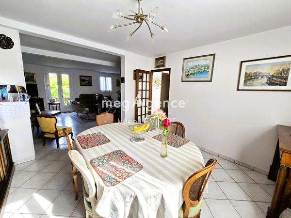 Maison à RAMBOUILLET, 78120 - 6 pièces 148m²