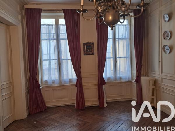 Maison à vendre 12 pièces 306 m² Auxerre