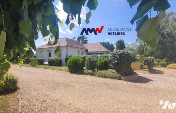 SABLE SUR SARTHE - PROPRIETE - PAVILLON PLAIN PIED - PARC ARBORE - réf : 2036CC