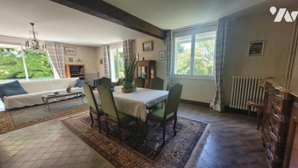 SABLE SUR SARTHE - PROPRIETE - PAVILLON PLAIN PIED - PARC ARBORE - réf : 2036CC