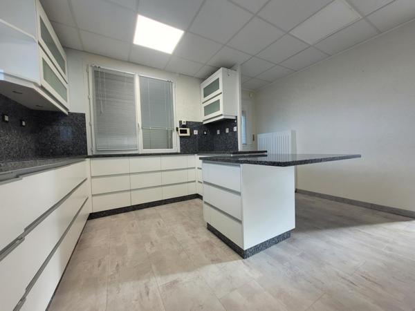 MAISON 6 PIÈCES 189 M2