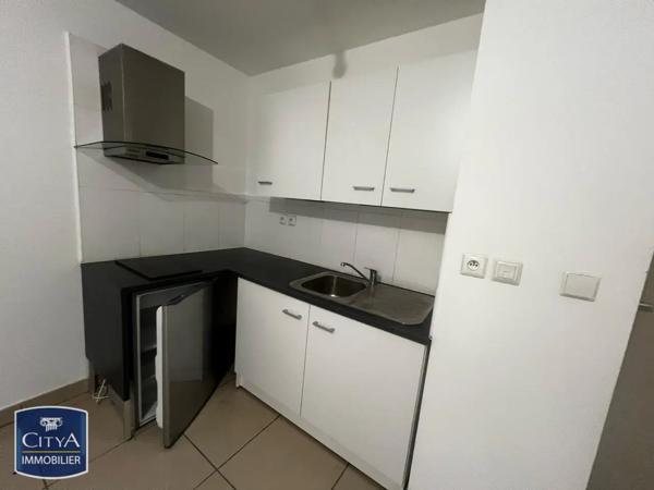 Appartement à louer 2 pièces 32.57m² Saint-Denis (97400)
