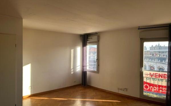 Appartement à louer    2 pièces • 50,48 m2 Le Raincy