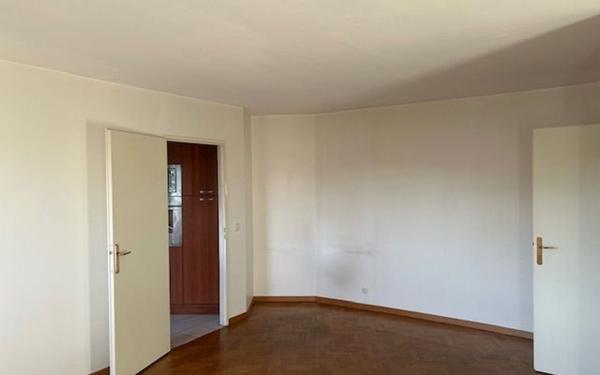 Appartement à louer    2 pièces • 50,48 m2 Le Raincy