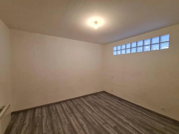 Immeuble de 4 apartments, centre de Pézenas