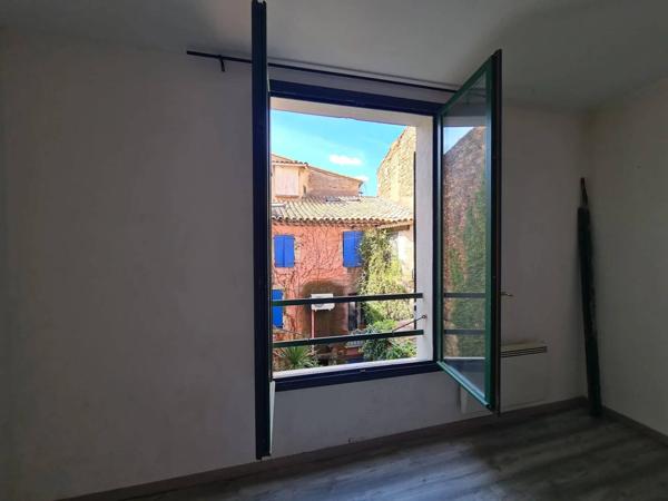 Immeuble de 4 apartments, centre de Pézenas