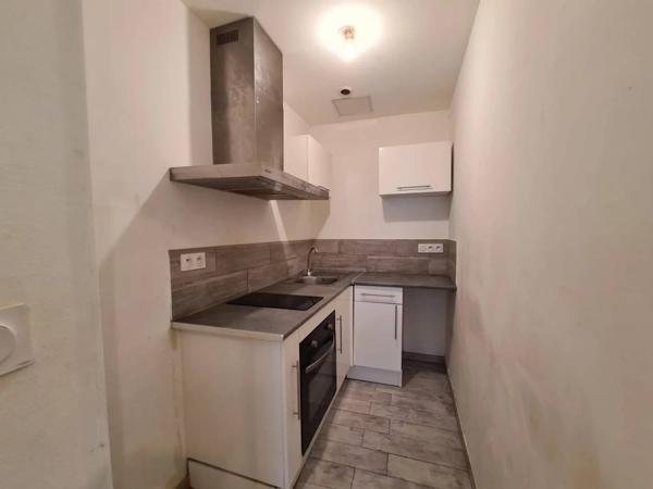 Immeuble de 4 apartments, centre de Pézenas