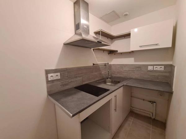 Immeuble de 4 apartments, centre de Pézenas