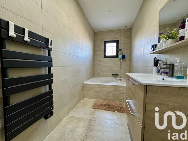 Maison à vendre 5 pièces 144 m² Nîmes-Saint-Césaire