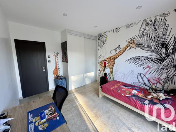 Maison à vendre 5 pièces 144 m² Nîmes-Saint-Césaire