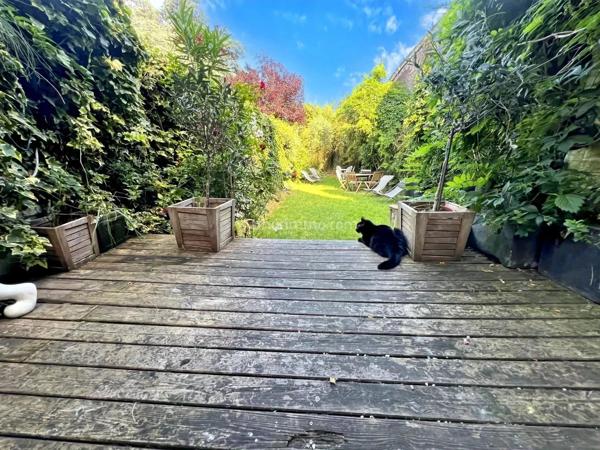Vente                                                      Maison
                        
                     7 pièces                      192 m2                     à Roubaix