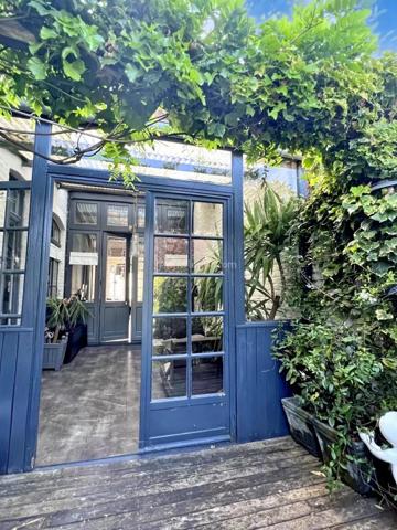 Vente                                                      Maison
                        
                     7 pièces                      192 m2                     à Roubaix