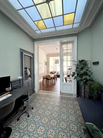 Vente                                                      Maison
                        
                     7 pièces                      192 m2                     à Roubaix