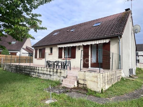 Pavillon familial sur sous sol total - 4 chambres - sur 626m2 de terrain - CHATILLON COLIGNY (45)
