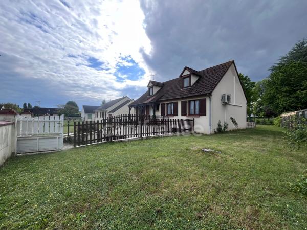 Pavillon familial sur sous sol total - 4 chambres - sur 626m2 de terrain - CHATILLON COLIGNY (45)