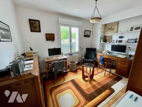 Maison à Vendre à Lannion (22300) en Côtes-d'Armor (22)

Cette maison dispose d'une surface h...