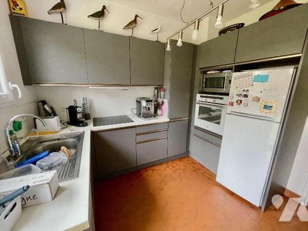 Maison à Vendre à Lannion (22300) en Côtes-d'Armor (22)

Cette maison dispose d'une surface h...