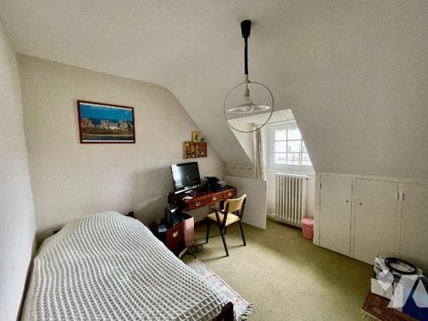 Maison à Vendre à Lannion (22300) en Côtes-d'Armor (22)

Cette maison dispose d'une surface h...