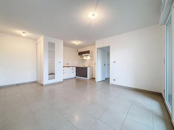 MONTPELLIER - OUEST (34) - Appartement à vendre 2 pièces 42 m2 - 1er et dernier étage - Terrasse couverte de 8 m2