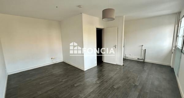 Location Studio 24.04 m² - Clermont-ferrand 63000