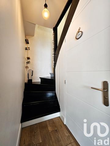 Maison traditionnelle 4 pièces de 77 m² à La Ville-du-Bois (91620)