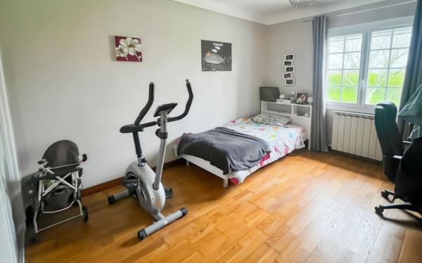 Maison à vendre    5 pièces • 128,73 m2 Urt