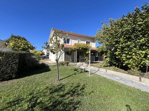 Maison à vendre |  La Roche-Chalais |  8 pièces | 151 m²