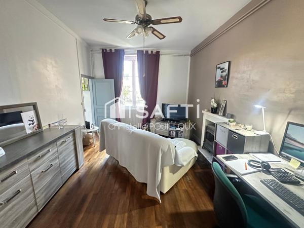 Maison,3 vastes chambres, dépendance, jardin clos