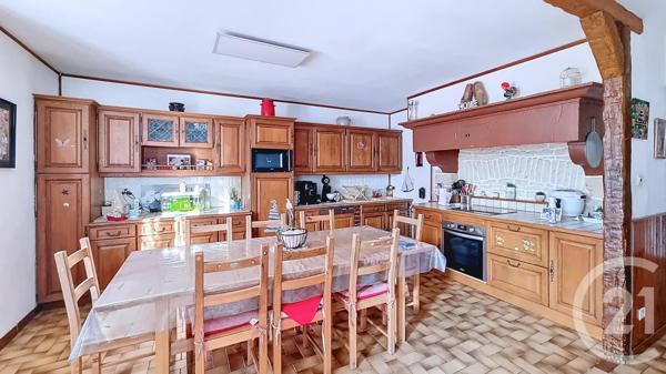 Maison à vendre  6 pièces - 162 m2 COMBEAUFONTAINE - 70