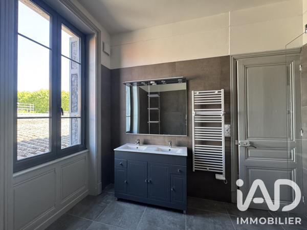 Immeuble à vendre 233 m² Feurs