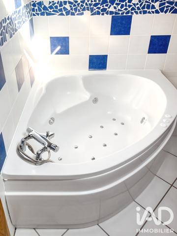 Immeuble à vendre 233 m² Feurs