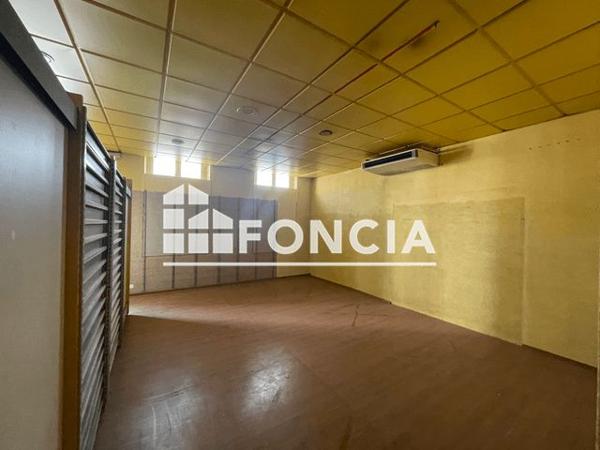 Location Local commercial 3 pièces 366.74 m² - 13 PLACE FRANKLIN ROOSEVELT Montauban 82000