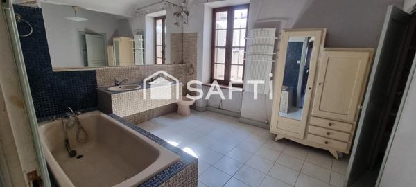 Maison de Maître au Charme Intemporel