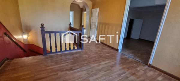 Maison de Maître au Charme Intemporel