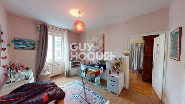 A VENDRE - Immeuble de rapport à CREST 26400