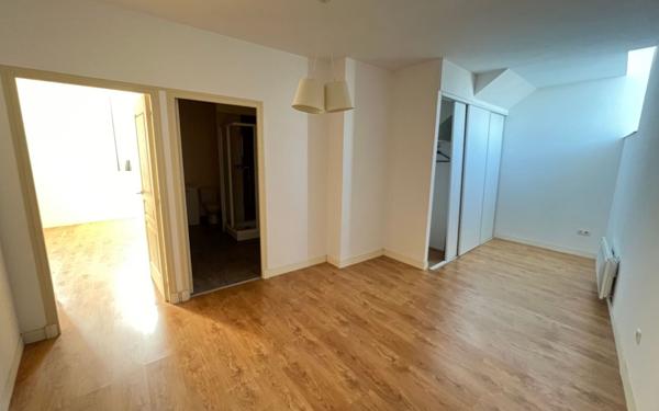 Appartement à louer    2 pièces • 50 m2 Laon