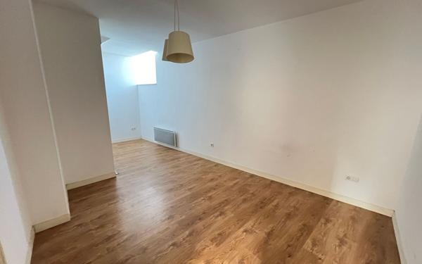 Appartement à louer    2 pièces • 50 m2 Laon