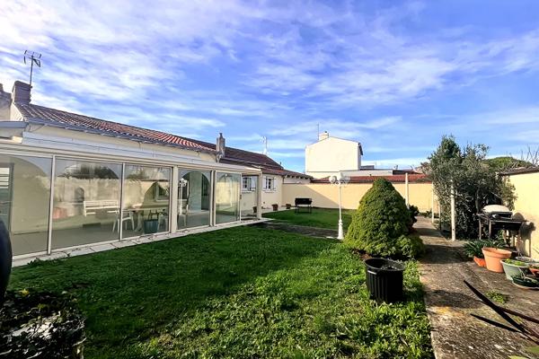 Maison 4/5 pièces 1085m2 de plain-pied sur 360 m2, La rochelle 17000