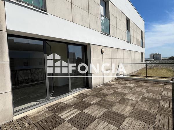 Location Appartement 4 pièces 109.87 m² - 4 PROMENADE DES SQUARES Herouville Saint Clair 14200
